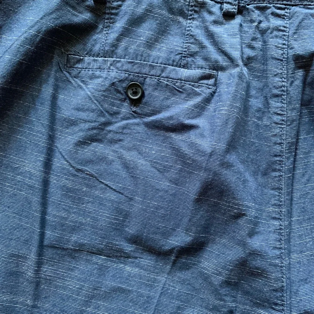 Tommy Hilfiger 42 Chino Shorts Blue Excellent Textured Cotton Flat Front Pockets